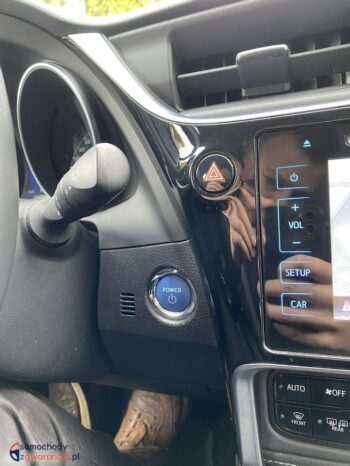 Toyota Auris full
