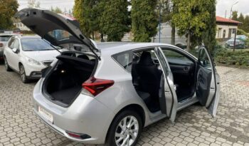 Toyota Auris full