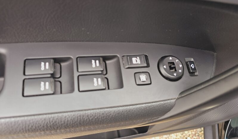 Kia Sorento II 2.2 Panorama, skóry, ksenon, navi, AWD full