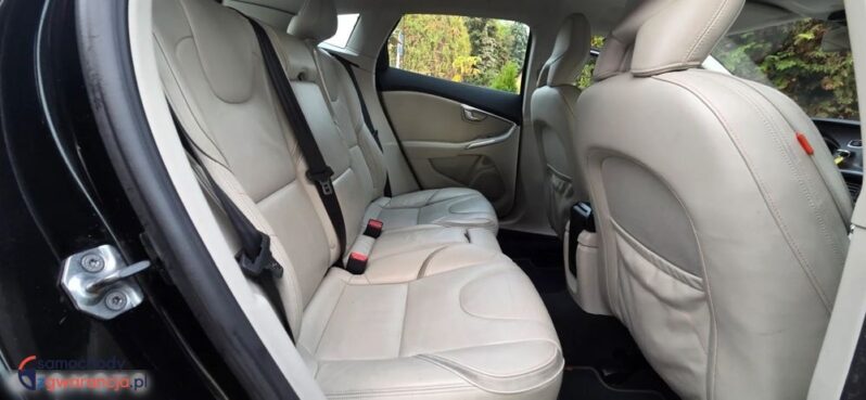 Volvo V40 D2 Drive-E Ocean Race full