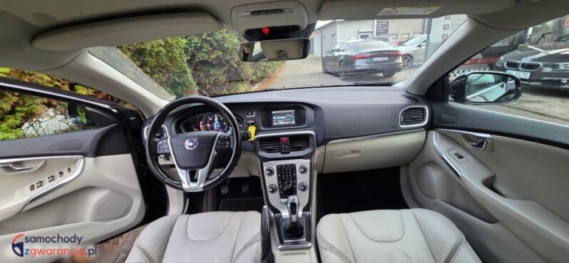 Volvo V40 D2 Drive-E Ocean Race full