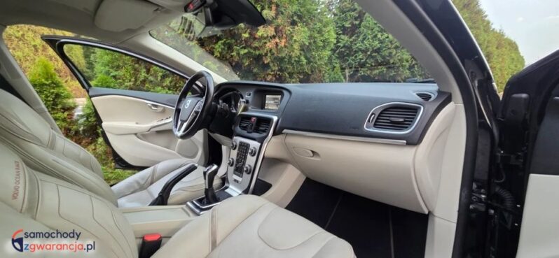 Volvo V40 D2 Drive-E Ocean Race full