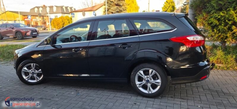 Ford Focus 1.6 TDCi DPF Start-Stopp-System Champions Edition full