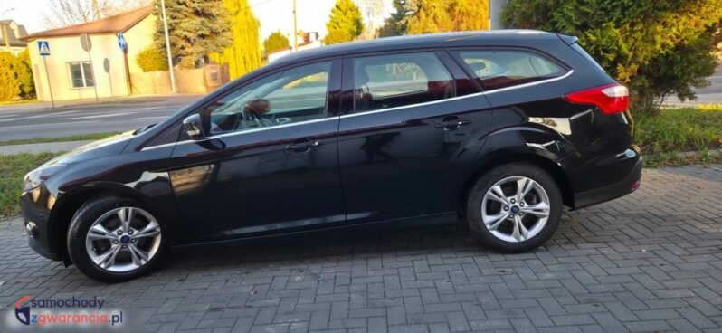 Ford Focus 1.6 TDCi DPF Start-Stopp-System Champions Edition full
