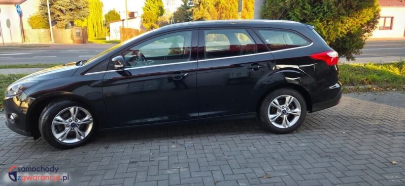 Ford Focus 1.6 TDCi DPF Start-Stopp-System Champions Edition full