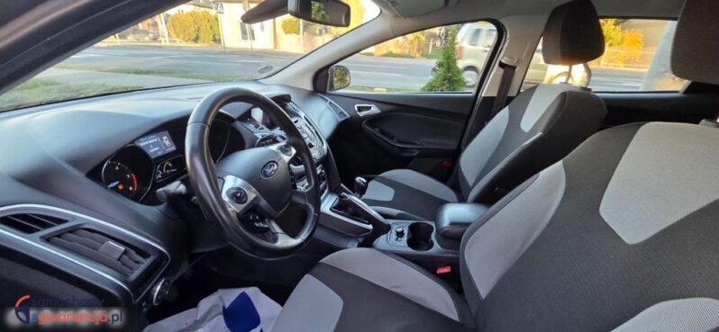 Ford Focus 1.6 TDCi DPF Start-Stopp-System Champions Edition full