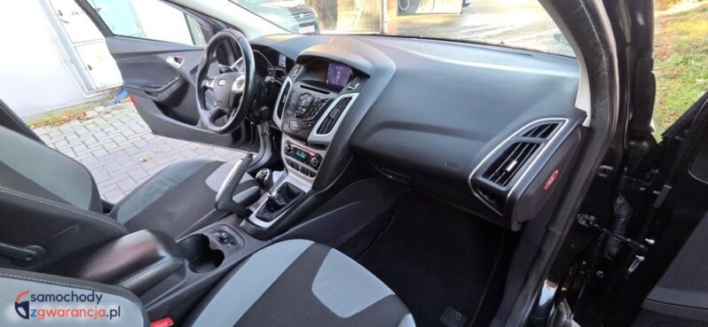Ford Focus 1.6 TDCi DPF Start-Stopp-System Champions Edition full