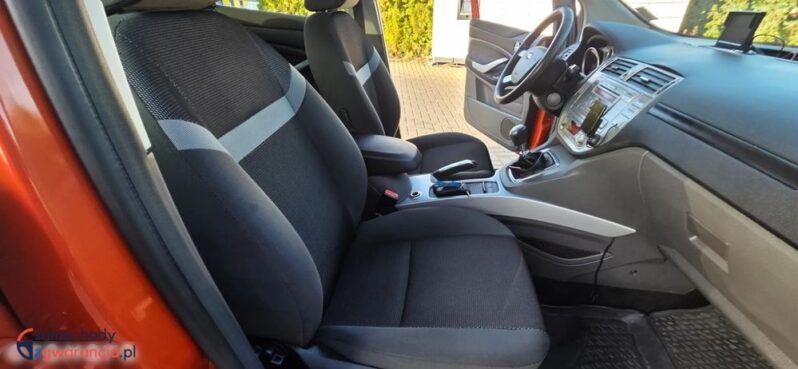 Ford Kuga 2.0 TDCi 2×4 Champions Edition full