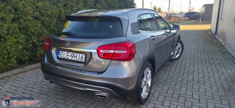 Mercedes-Benz GLA 250 7G-DCT StreetStyle full