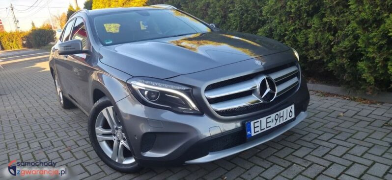 Mercedes-Benz GLA 250 7G-DCT StreetStyle full