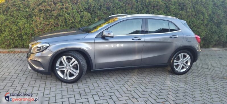 Mercedes-Benz GLA 250 7G-DCT StreetStyle full