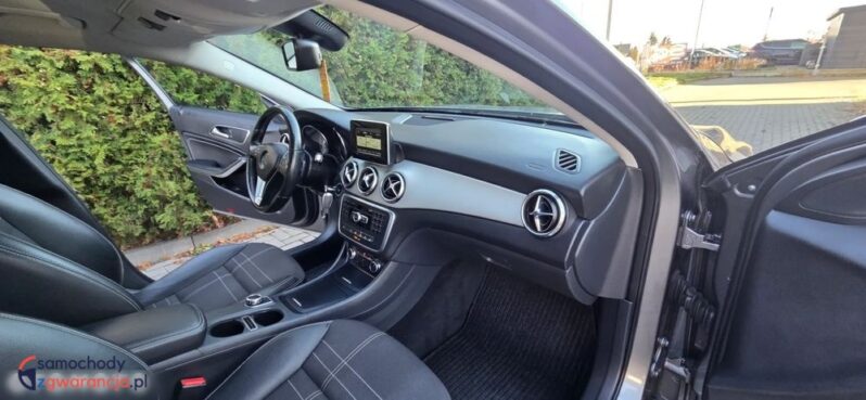 Mercedes-Benz GLA 250 7G-DCT StreetStyle full
