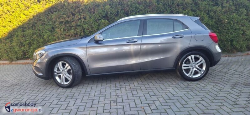 Mercedes-Benz GLA 250 7G-DCT StreetStyle full