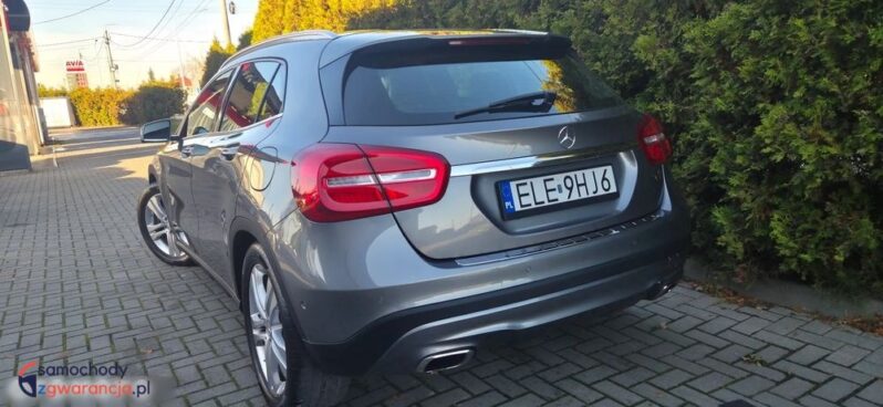 Mercedes-Benz GLA 250 7G-DCT StreetStyle full
