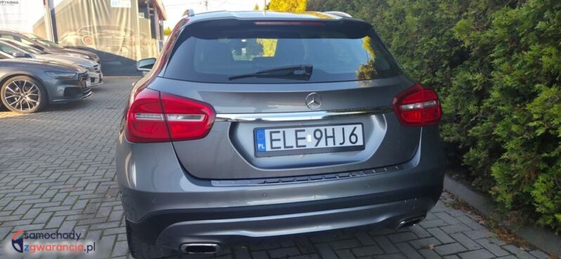 Mercedes-Benz GLA 250 7G-DCT StreetStyle full