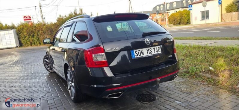 Skoda Octavia Combi 2.0 TDI DSG RS full