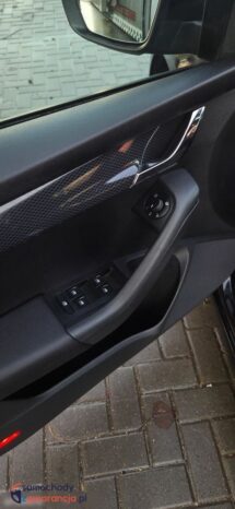 Skoda Octavia Combi 2.0 TDI DSG RS full