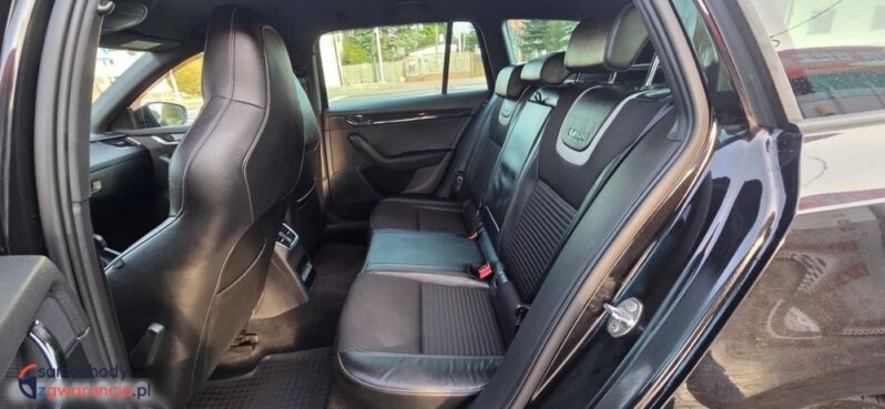 Skoda Octavia Combi 2.0 TDI DSG RS full