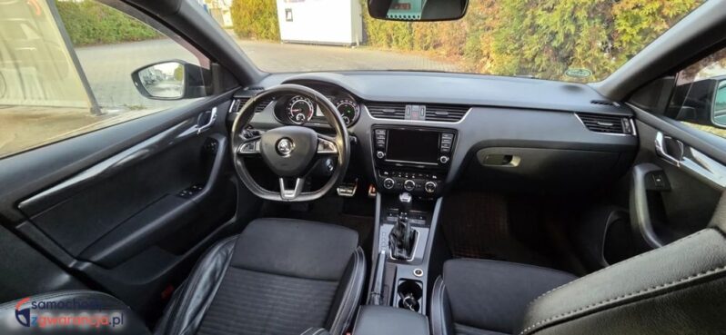 Skoda Octavia Combi 2.0 TDI DSG RS full