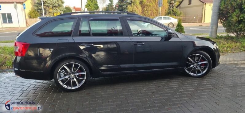 Skoda Octavia Combi 2.0 TDI DSG RS full