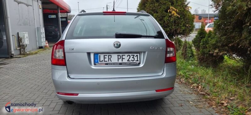 Skoda Octavia Combi 1.6 TDI DPF FAMILY full