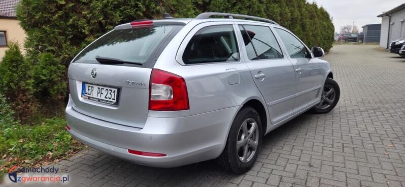 Skoda Octavia Combi 1.6 TDI DPF FAMILY full