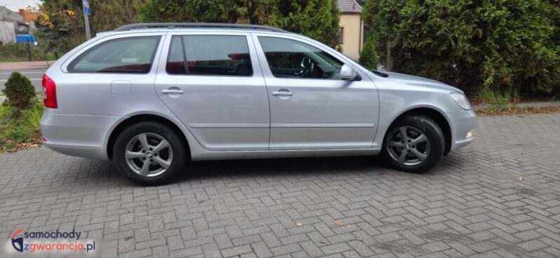 Skoda Octavia Combi 1.6 TDI DPF FAMILY full