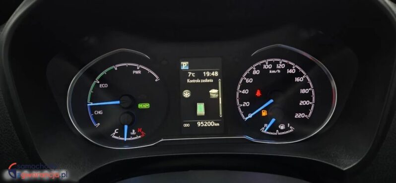 Toyota Yaris Hybrid 100 Terra full