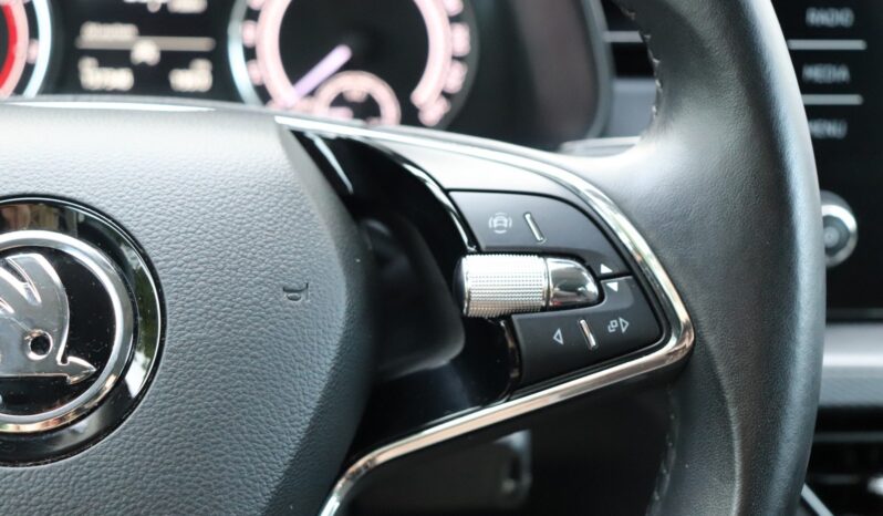 SKODA SCALA 1.0 TSI, 1 WŁAŚCICIEL, SERWISOWANY, NISKI PRZEBIEG, GWARANCJA full