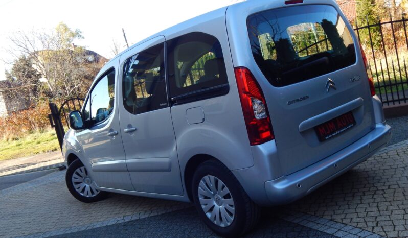 Minivan CITROEN Berlingo  2009 Benzyna Manualna FWD (przód) Srebrny 5 5 Niemcy Metalik full