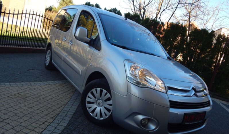 Minivan CITROEN Berlingo  2009 Benzyna Manualna FWD (przód) Srebrny 5 5 Niemcy Metalik full