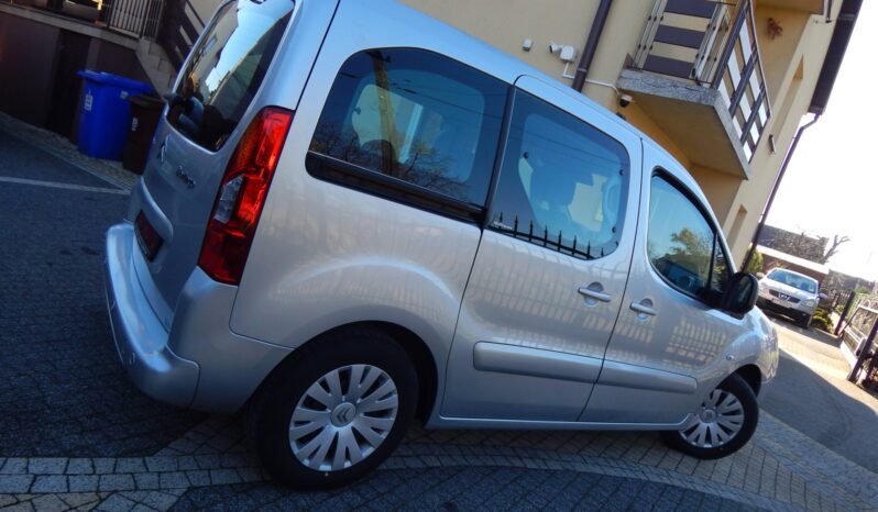 Minivan CITROEN Berlingo  2009 Benzyna Manualna FWD (przód) Srebrny 5 5 Niemcy Metalik full