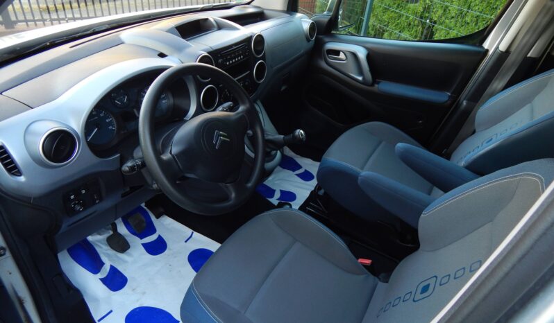 Minivan CITROEN Berlingo  2009 Benzyna Manualna FWD (przód) Srebrny 5 5 Niemcy Metalik full