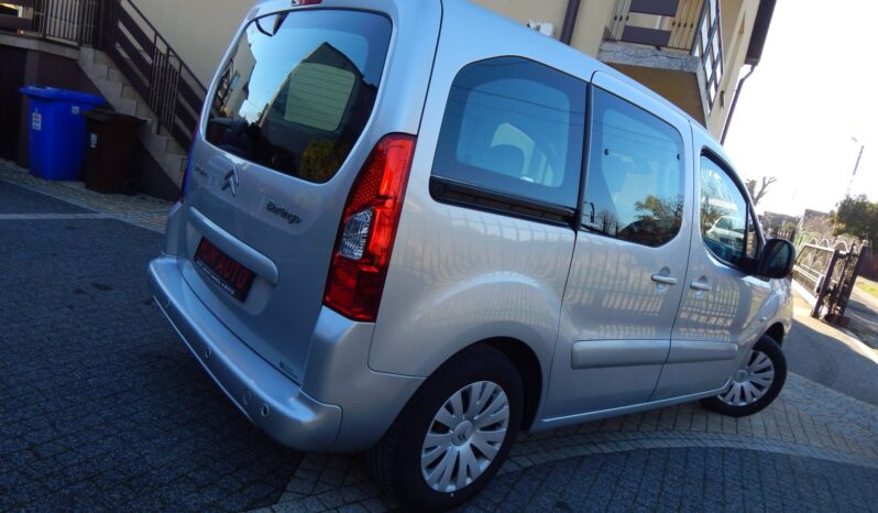 Minivan CITROEN Berlingo  2009 Benzyna Manualna FWD (przód) Srebrny 5 5 Niemcy Metalik full