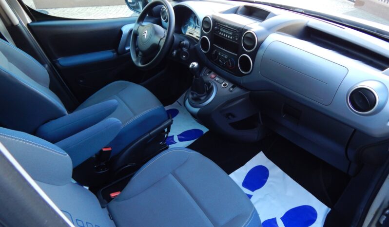 Minivan CITROEN Berlingo  2009 Benzyna Manualna FWD (przód) Srebrny 5 5 Niemcy Metalik full