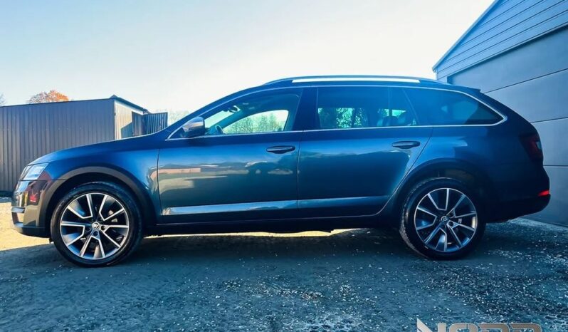 Skoda Octavia Combi 2.0 TDI 4×4 DSG Scout full