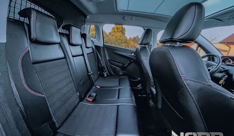 Peugeot 2008 ver-gt–line-edition full