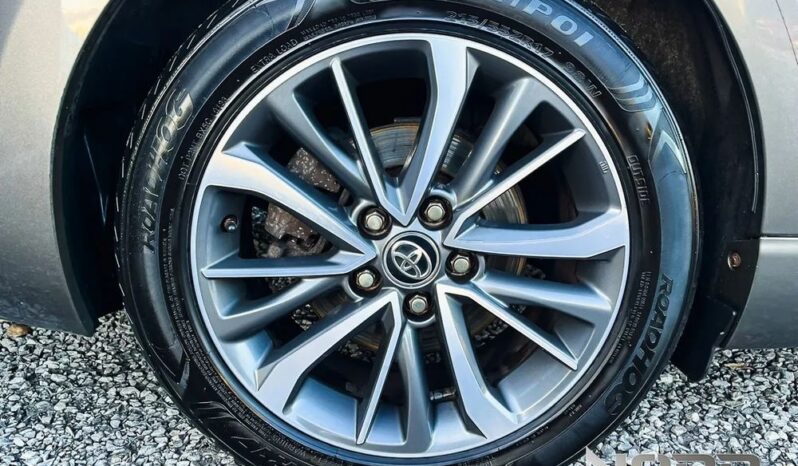 Toyota Avensis 1.8 Premium MS full
