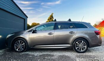 Toyota Avensis 1.8 Premium MS full