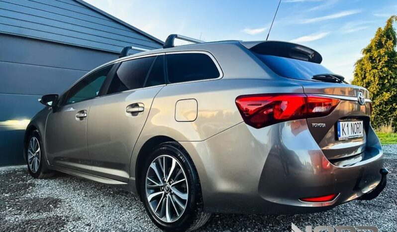 Toyota Avensis 1.8 Premium MS full