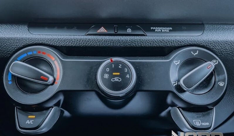 Kia Stonic 1.0 T-GDI L full