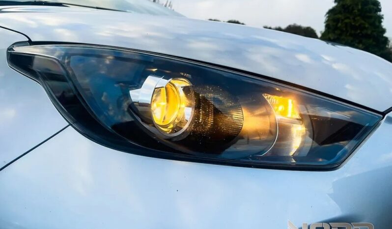 Toyota Yaris Hybrid 1.5 Active full