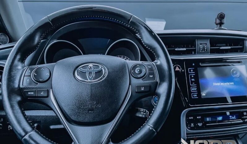 Toyota Auris 1.8 HSD Prestige full