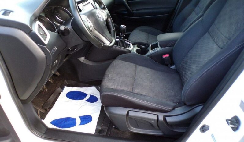 Nissan Qashqai full