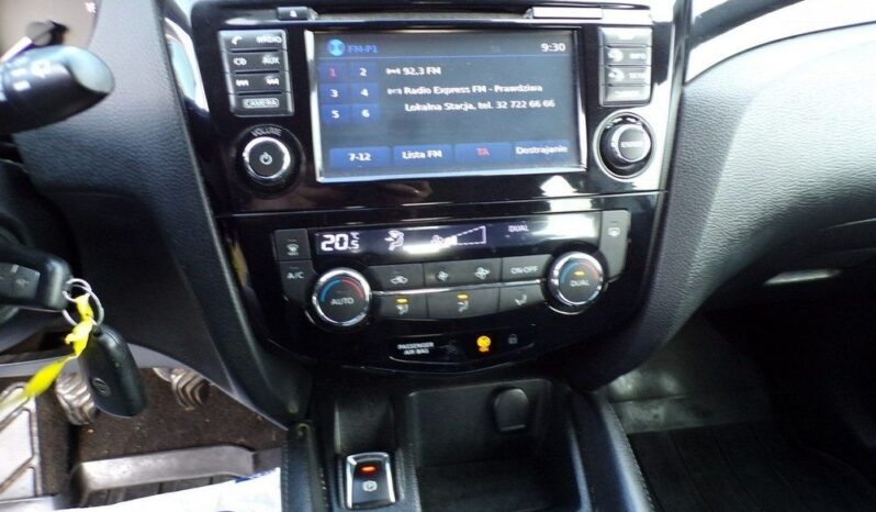 Nissan Qashqai full