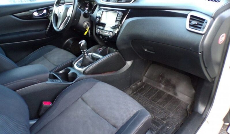 Nissan Qashqai full