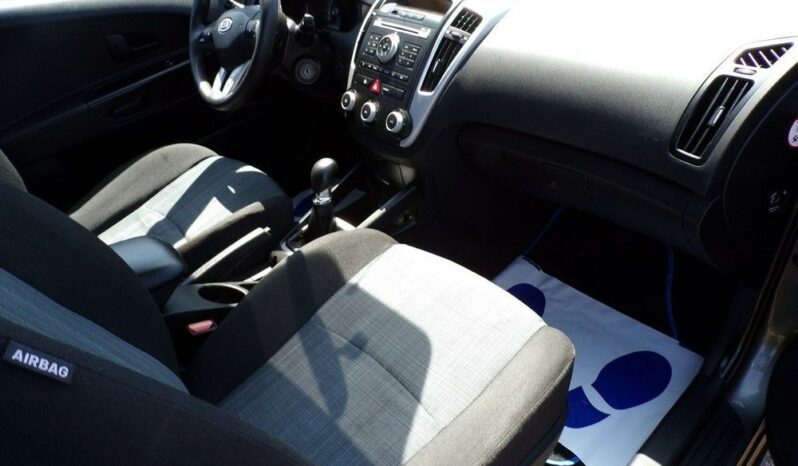 Kia Ceed full