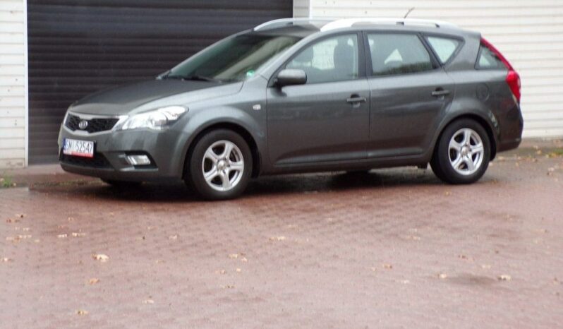Kia Ceed full