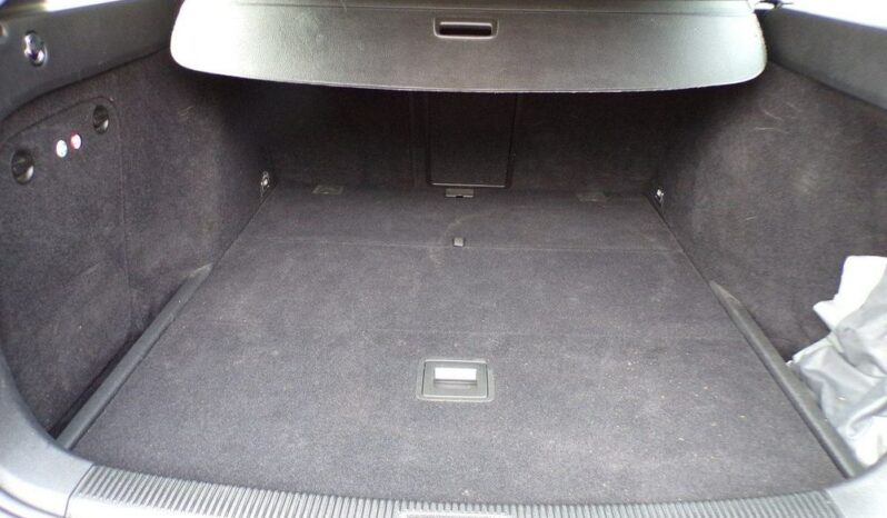 Volkswagen Golf full