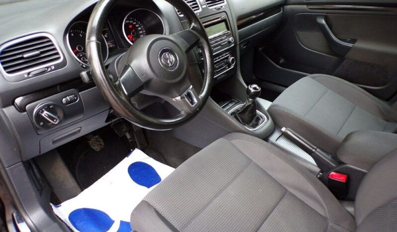 Volkswagen Golf full